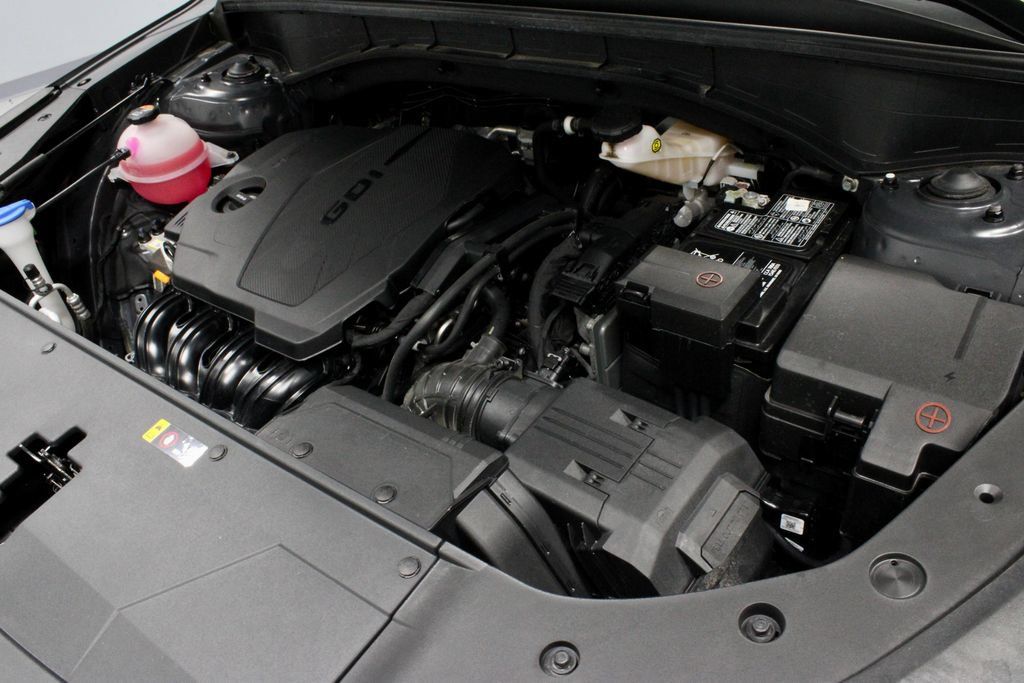 Used 2024 Kia Sorento S FWD image 19