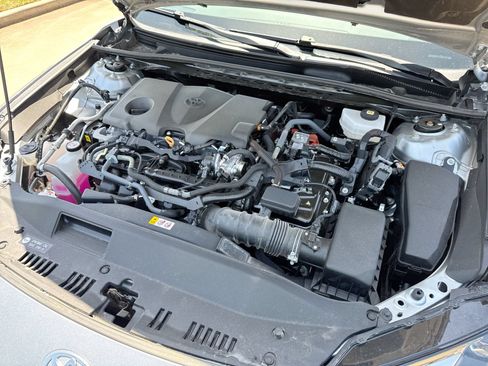 Used 2025 Toyota Camry LE FWD image 24
