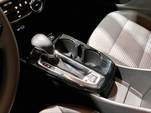 Used 2025 Chevrolet Trax LT image 16