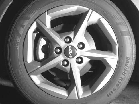 Used 2025 Kia K4 FWD image 12