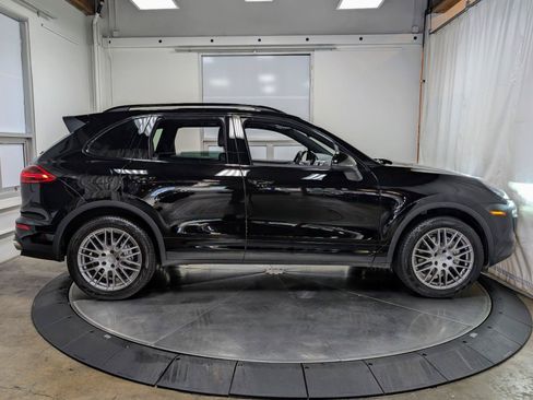 Used 2018 Porsche Cayenne S AWD/4WD image 10