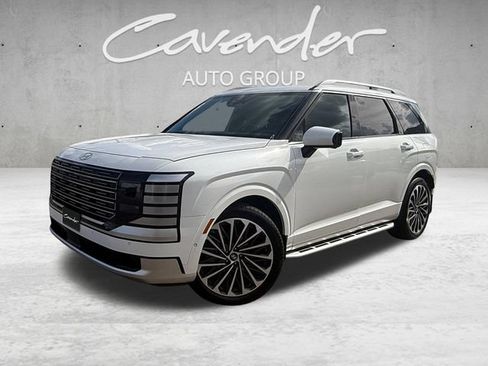 Used 2026 Hyundai Palisade Calligraphy FWD image 1
