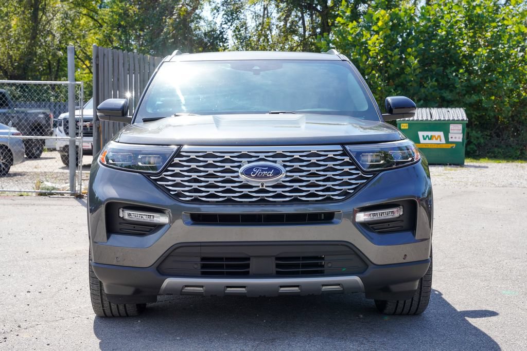 Used 2020 Ford Explorer Platinum w/ Premium Technology Package AWD/4WD image 11