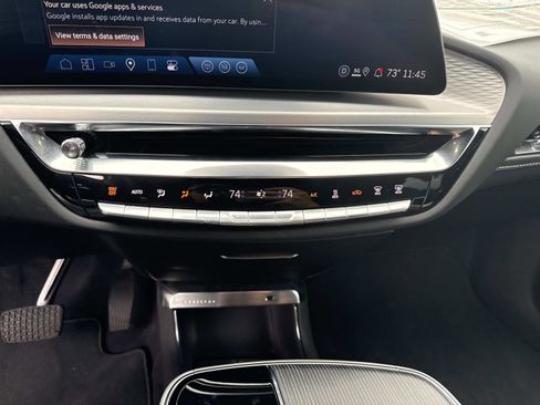 New 2025 Cadillac Lyriq Luxury image 28