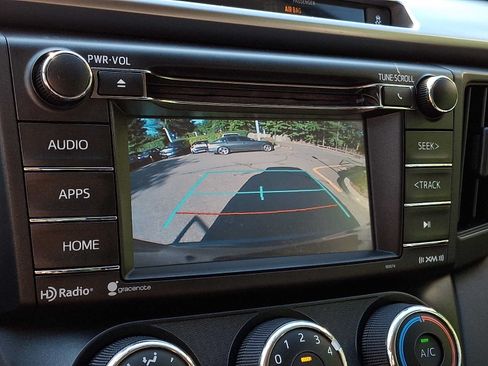 Used 2016 Toyota RAV4 LE AWD/4WD image 15