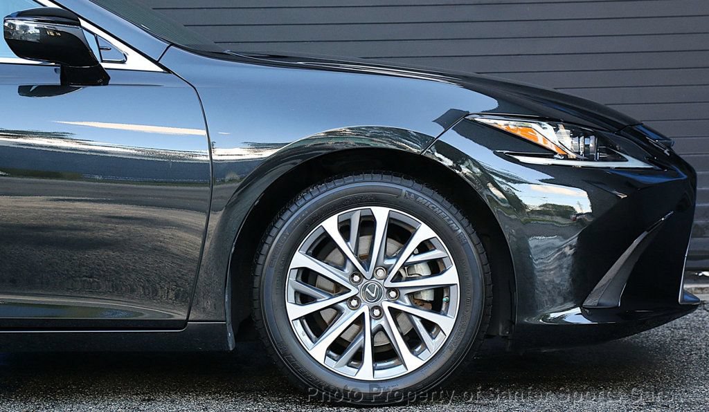 Used 2023 Lexus ES 350 w/ Accessory Package (Z2) FWD image 14