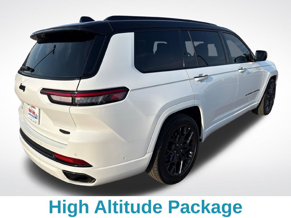 Used 2024 Jeep Grand Cherokee L Summit AWD/4WD image 6