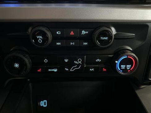 New 2026 Ford F250 XLT w/ XLT Premium Package AWD/4WD image 19