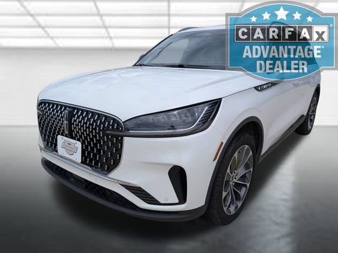 Used 2025 Lincoln Aviator Reserve AWD/4WD image 29