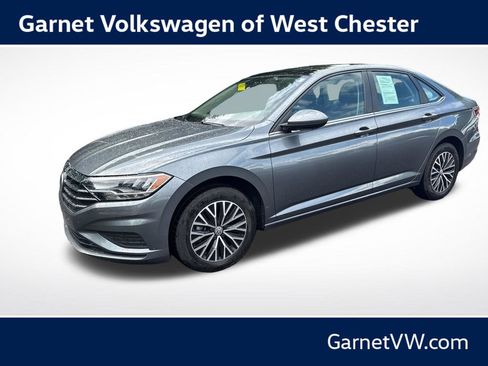 Used 2021 Volkswagen Jetta SE w/ SE Cold Weather Package FWD image 1