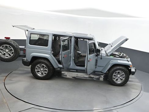 Used 2015 Jeep Wrangler Unlimited Rubicon w/ Connectivity Group image 50