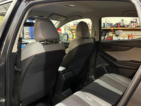 Used 2018 Subaru Crosstrek 2.0i Premium AWD/4WD image 23