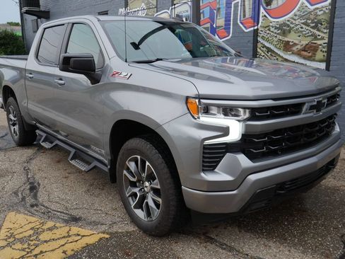 Used 2023 Chevrolet Silverado 1500 RST w/ Z71 Off-Road Package AWD/4WD image 29