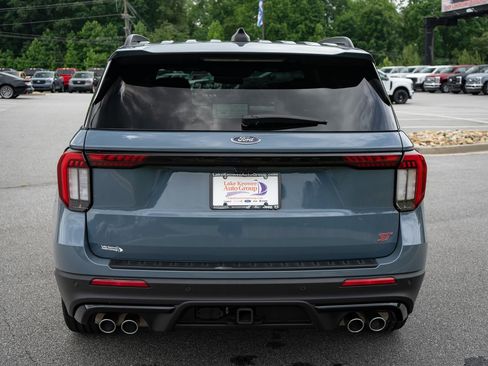 Used 2025 Ford Explorer ST AWD/4WD image 8