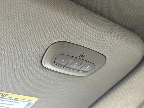 Used 2021 RAM 1500 Laramie AWD/4WD image 33