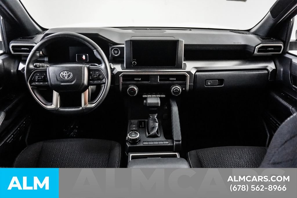 Used 2025 Toyota 4Runner SR5 AWD/4WD image 23