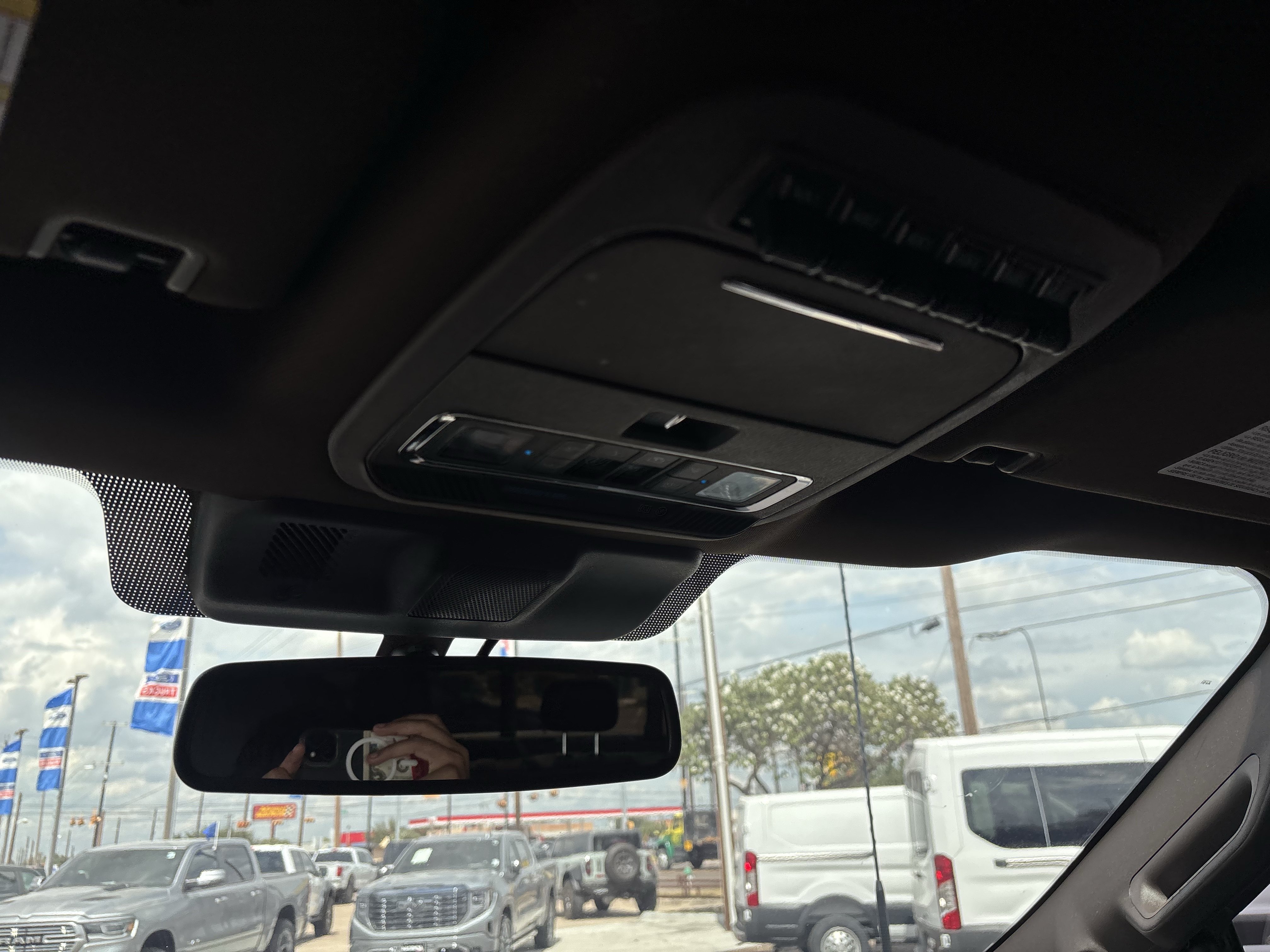 Certified 2024 Ford F250 King Ranch w/ FX4 Off-Road Package AWD/4WD image 25