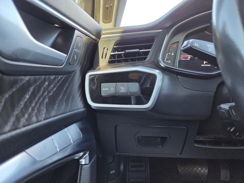 Used 2023 Audi A6 2.0T Premium image 37