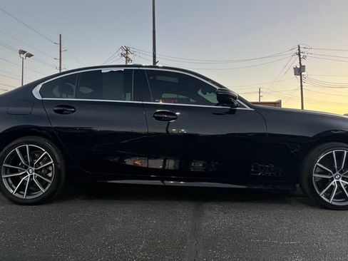 Used 2021 BMW 330i xDrive Sedan w/ Convenience Package image 9