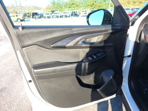 Used 2023 Chevrolet TrailBlazer RS w/ Convenience Package image 12