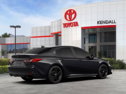 New 2026 Toyota Camry Hybrid image 12