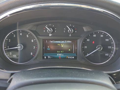 Used 2018 Buick Encore Essence image 16