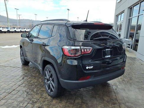 New 2026 Jeep Compass Latitude AWD/4WD image 8