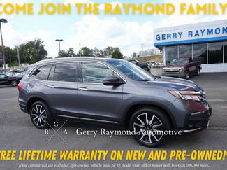 Used 2020 Honda Pilot Touring image 1