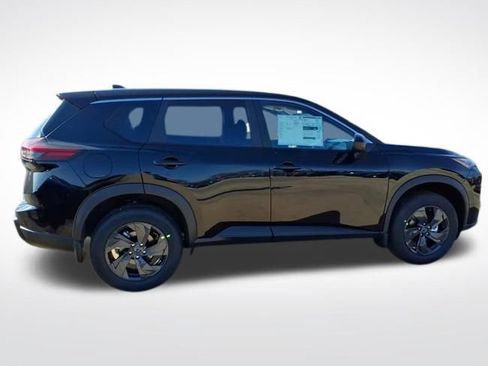 New 2026 Nissan Rogue SV image 8