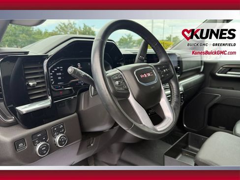 Used 2025 GMC Sierra 1500 SLT AWD/4WD image 44