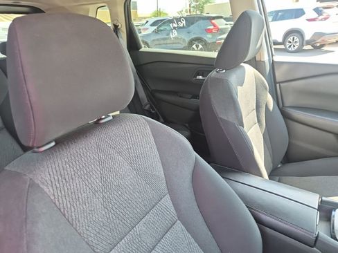 Used 2024 Nissan Rogue SV FWD image 18