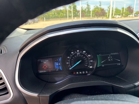 Used 2019 Ford Edge Titanium w/ Canadian Touring Package AWD/4WD image 13