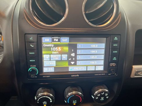 Used 2016 Jeep Compass Sport w/ Power Value Group AWD/4WD image 14