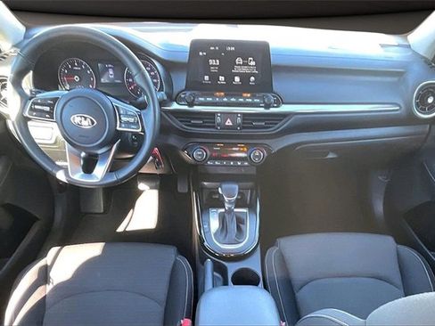Used 2019 Kia Forte S image 14