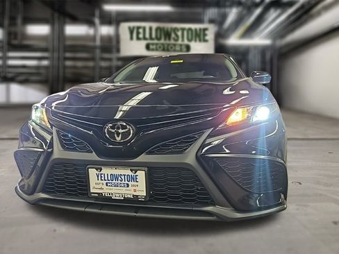 Used 2023 Toyota Camry SE image 38