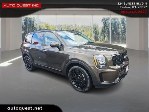 Used 2022 Kia Telluride SX w/ SX Prestige Package image 3