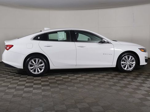 Used 2023 Chevrolet Malibu LT FWD image 16