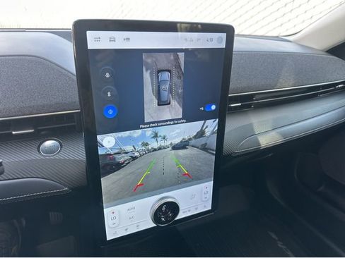 Used 2024 Ford Mustang Mach-E Premium image 23