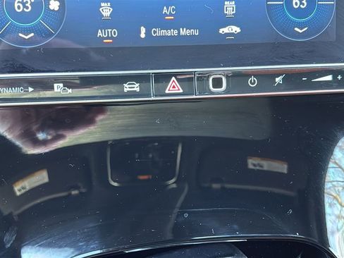 Certified 2025 Mercedes-Benz GLC 300 image 28