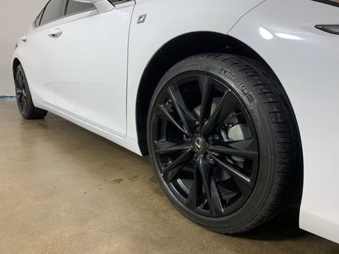 Used 2023 Lexus ES 350 F Sport w/ Accessory Package (Z2) image 6