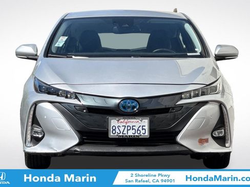 Used 2021 Toyota Prius Prime Limited FWD image 9