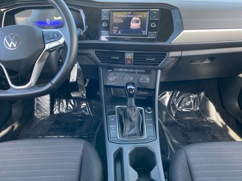 Used 2024 Volkswagen Jetta S image 11