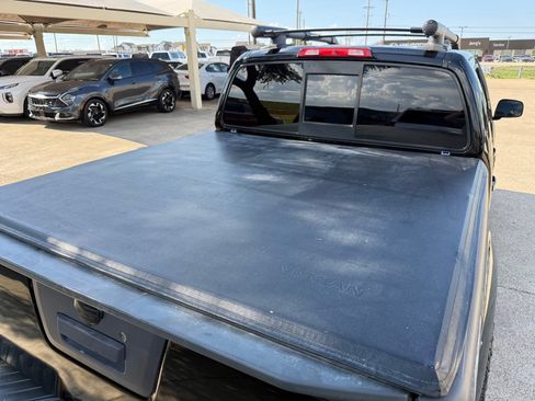 Used 2015 Nissan Frontier PRO-4X AWD/4WD image 9