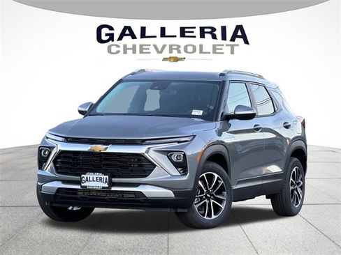 New 2026 Chevrolet TrailBlazer LT image 2