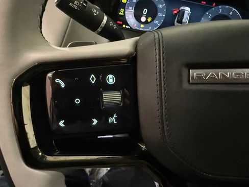 Used 2025 Land Rover Range Rover Velar S image 30