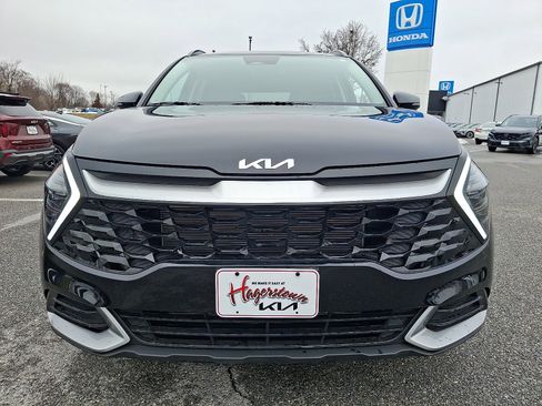 Used 2025 Kia Sportage EX w/ Premium Package image 2