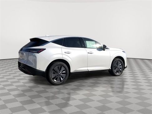 Certified 2025 Nissan Murano SL image 11