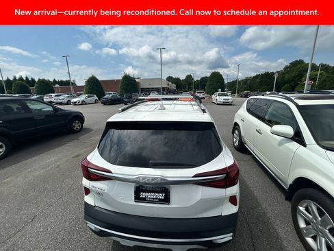 Used 2023 Kia Seltos EX AWD/4WD image 13