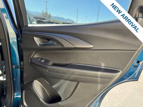 Used 2021 Chevrolet TrailBlazer LT w/ Convenience Package image 12
