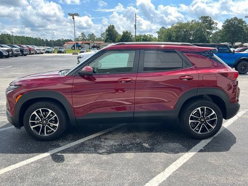 Used 2025 Chevrolet TrailBlazer LT FWD image 25